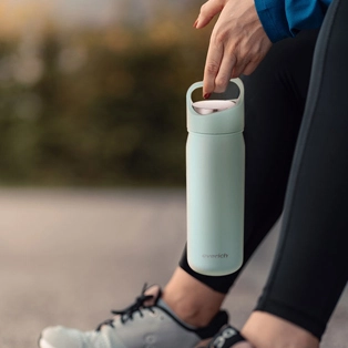 Botella de agua aislada con infusor 01613A