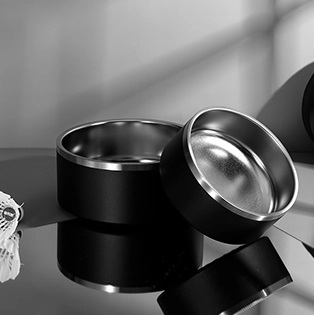 Tazón de acero inoxidable para mascotas con 22007 de tiras inferiores antideslizantes